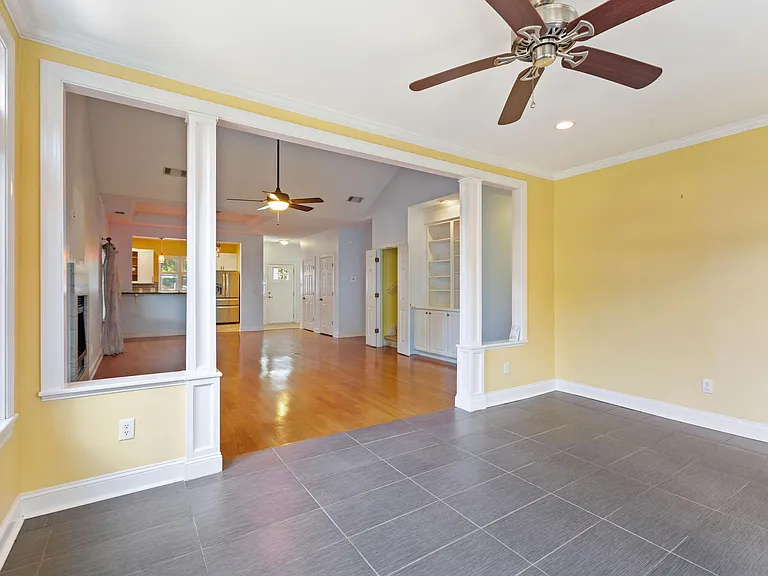 732 Lawton Harbor Dr — Photo 17