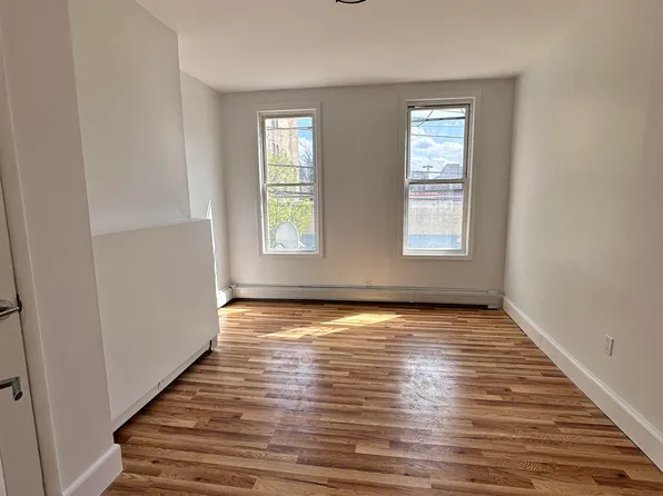 212 15th Street image 6 of 9