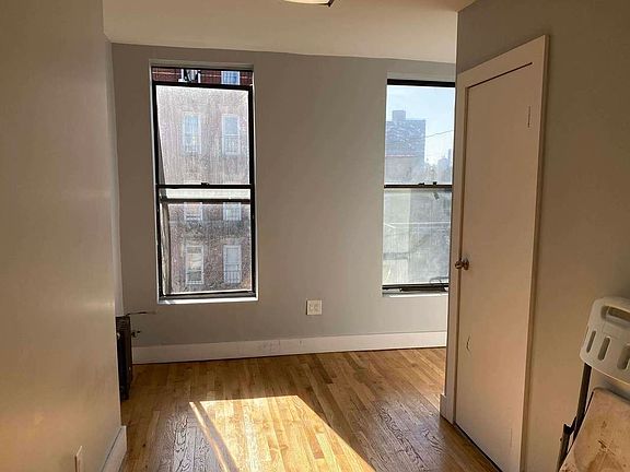 3rd image of 237 E 111th St APT 11A