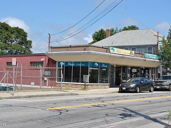 271 Main Street Wakefield, RI 02879