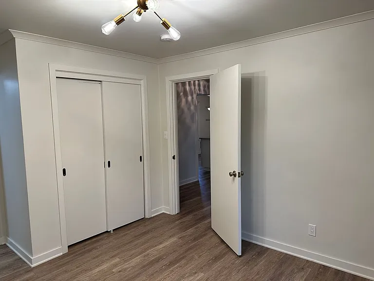 2484 Alder St — Photo 27