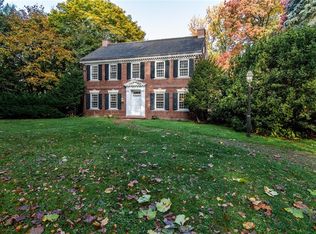 810 Allens Creek Rd, Rochester, NY 14618