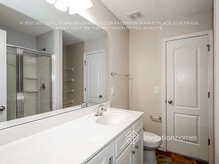 2240 Latimer Ln — Photo 13