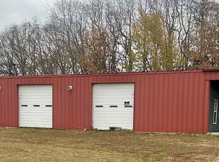 49 Crews Dr, Hollow Rock, TN 38342