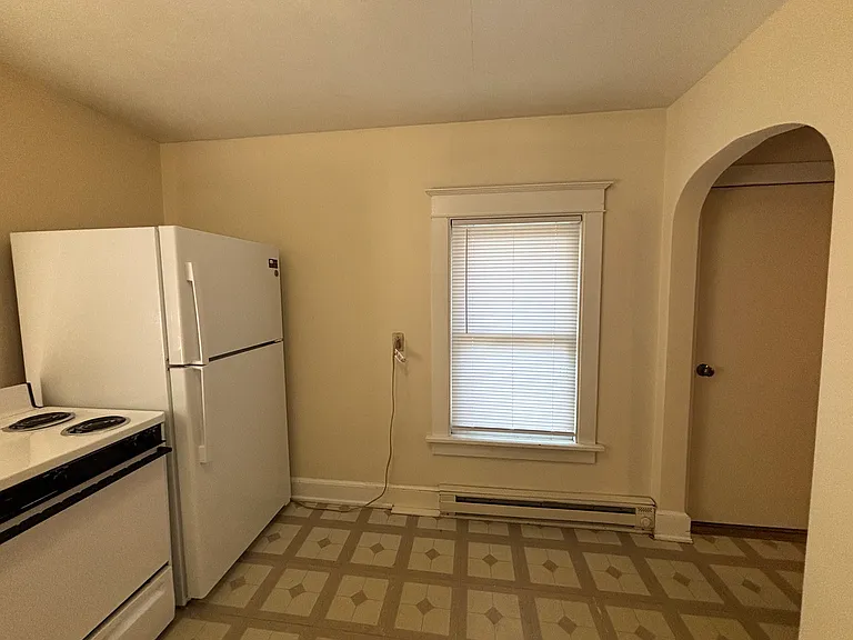 1811 Kendall St — Photo 6