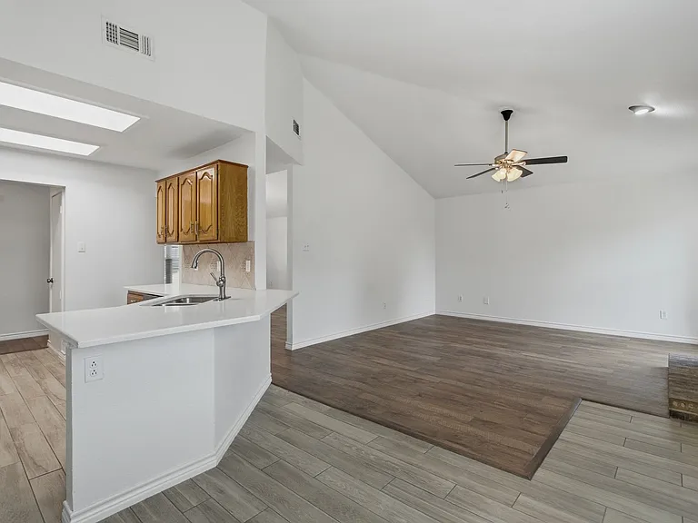1830 Tiburon Bnd — Photo 7