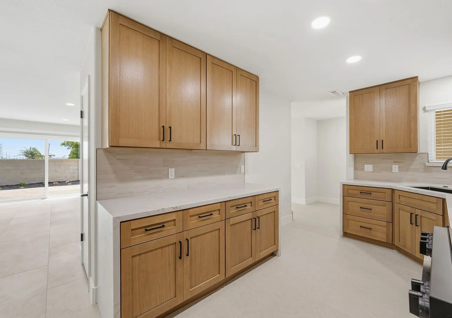 Flexible 5-Bedroom Home With Brand New Designer Upgrades — Photo 4