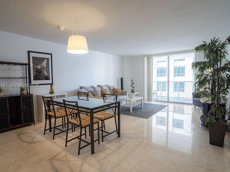 1200 Brickell Bay Dr #2806 — Photo 5