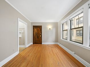 6817 21st St APT 801, Berwyn, IL 60402