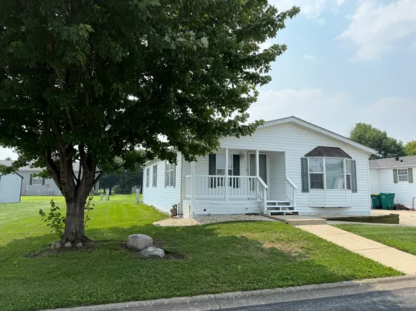 461 Meadowlark Cir #A, Sandwich, IL 60548