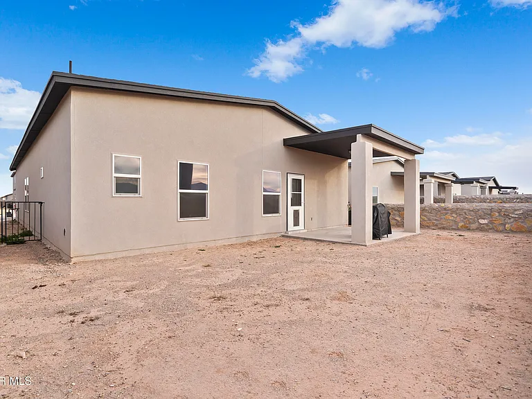 12681 Don Norte St — Photo 32