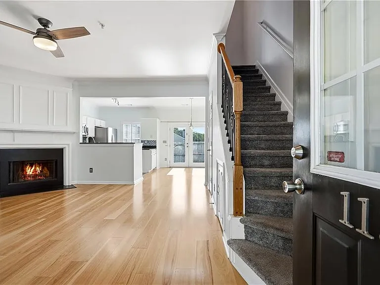 1130 Kilmington Ct — Photo 3