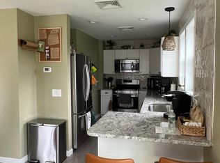 4 Captain Freebody Rd, Narragansett, RI 02882