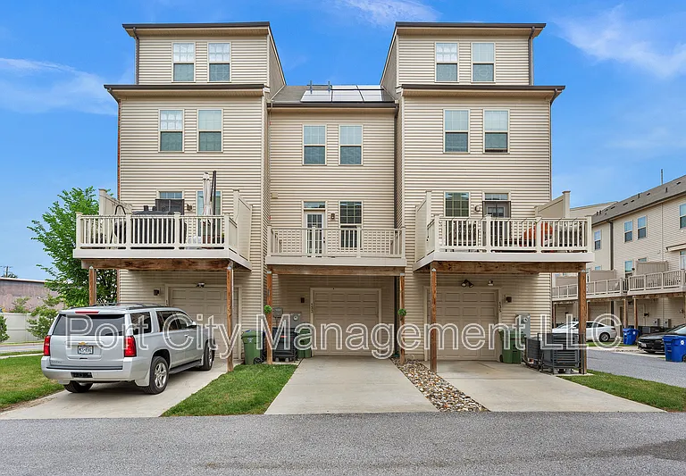 133 S Macon St — Photo 27