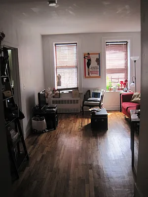 Rented by Wyckoff Heights Realty Inc. | media 10