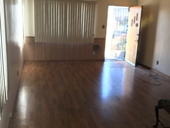5th image of 11602 Corby Ave
