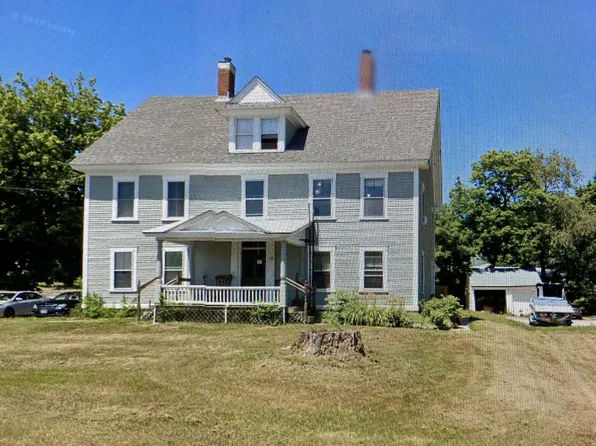 12 Hall Ave, Henniker, NH