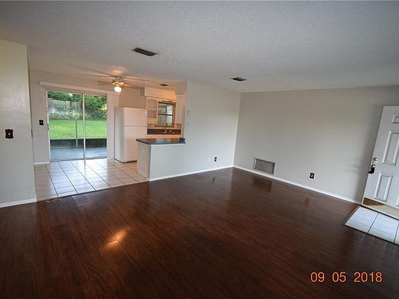 5th image of 1541 Drew St