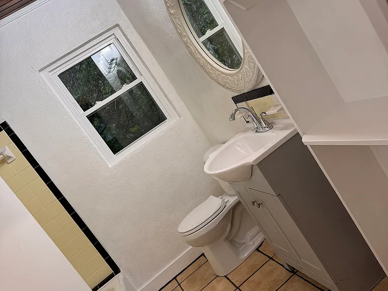 607 Lownde Ave — Photo 17