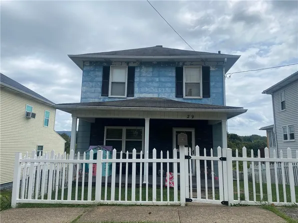 29 Vernon St S, Uniontown, PA 15401
