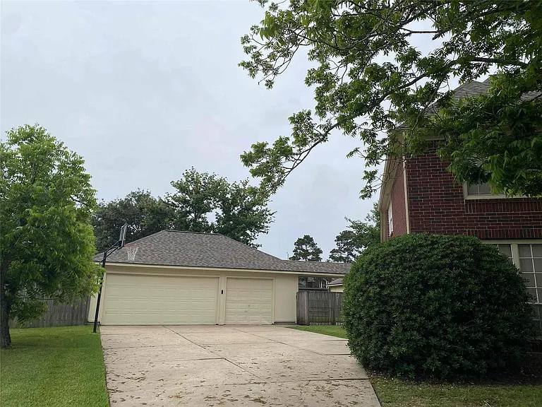 3207 Breckinridge Ct — Photo 27