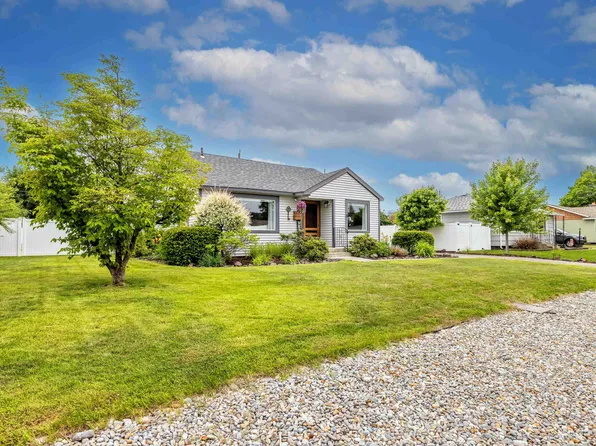 8522 E South River Way, Spokane Valley, WA 99212