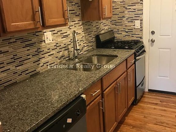 5th image of 5542 W Leland Ave