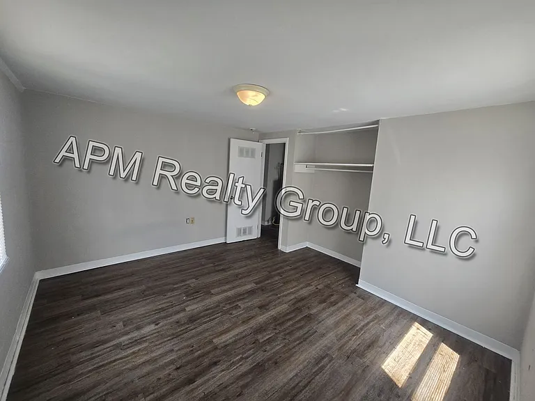2801A Howell Ave — Photo 5