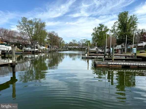 701 Shore Dr, Joppa, MD 21085