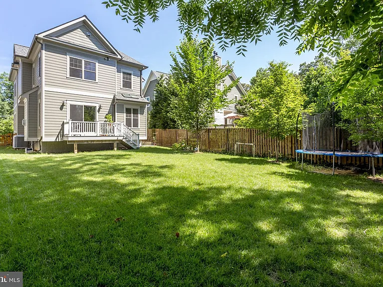 312 Pine St — Photo 30