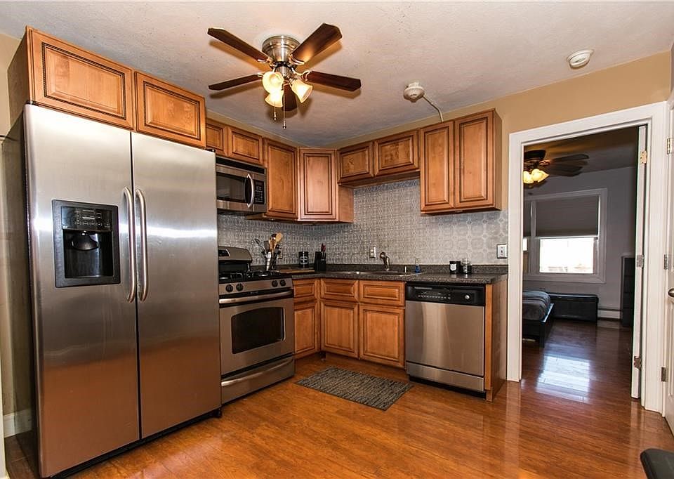 1st image of 10 East St APT 106