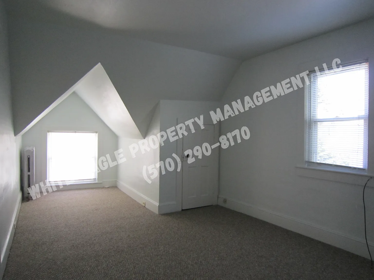 1618 Roselynn Street — Photo 4