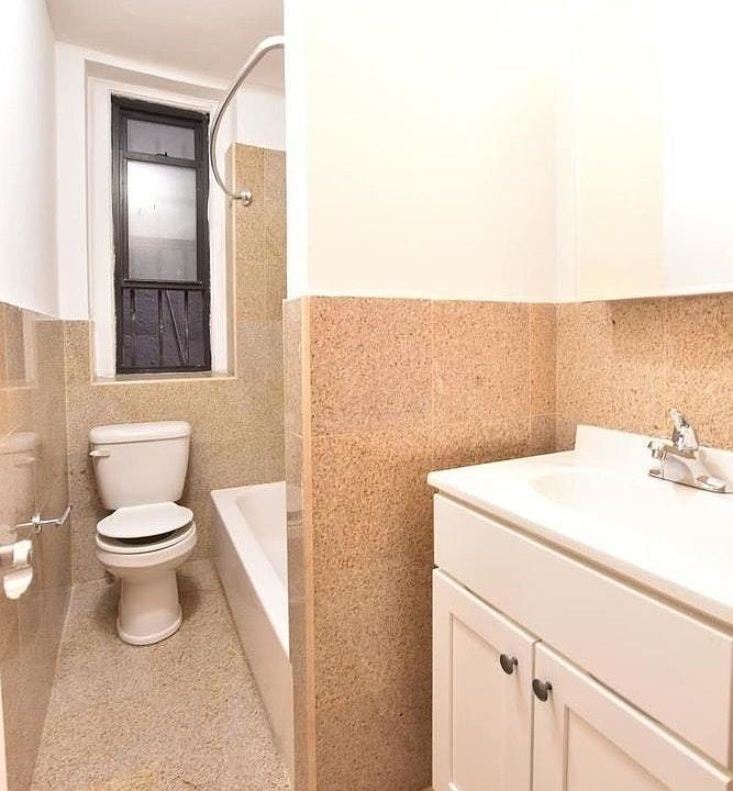 1st image of 341 W 45th St #702