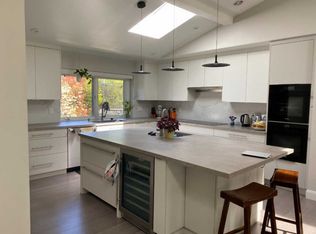 125 Lockhart Ln, Los Altos, CA 94022