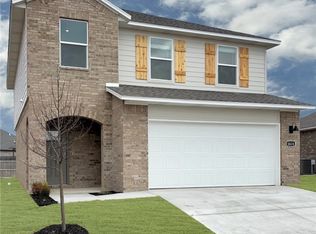 4634 W Aurora St, Fayetteville, AR 72704
