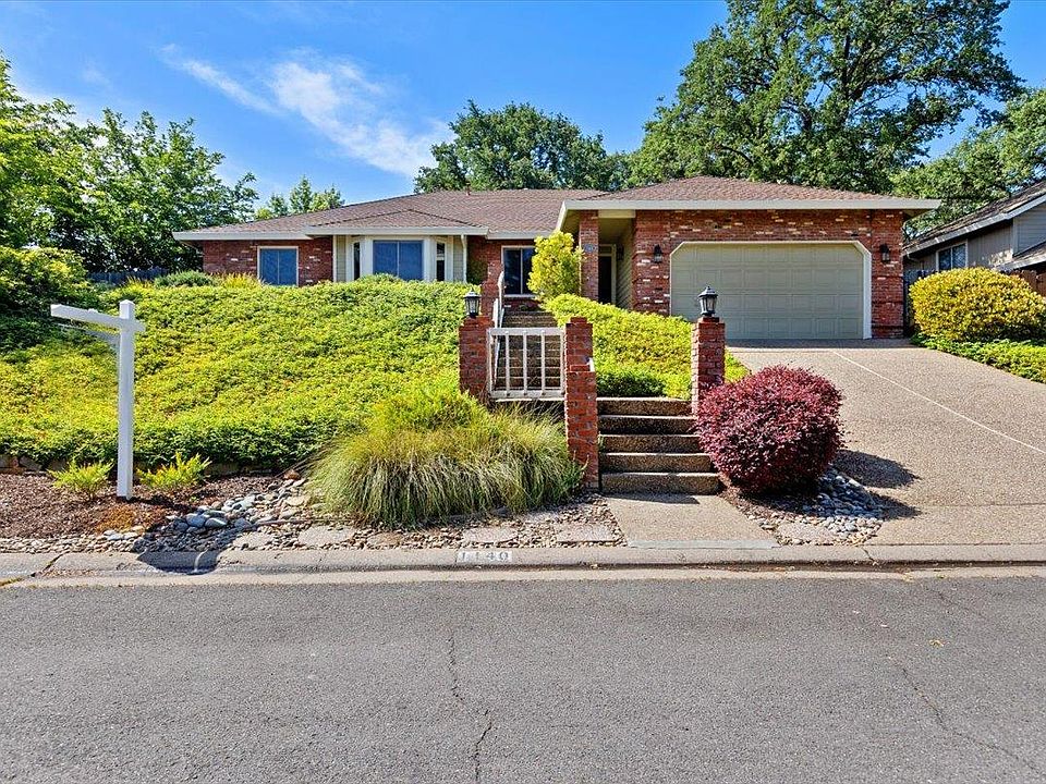 1st image of 1140 Oak Tree Cir