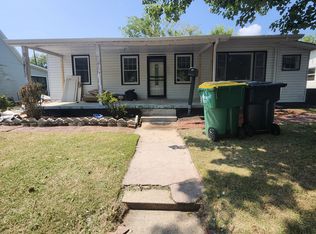 704 N 8th Ave, Hopewell, VA 23860