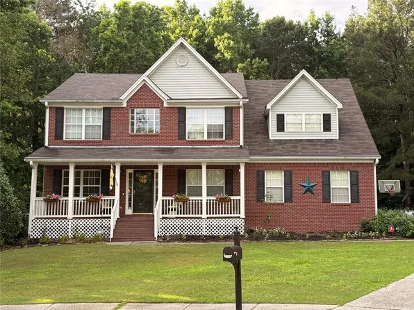 2758 Harbins Bend Ln, Dacula, GA 30019