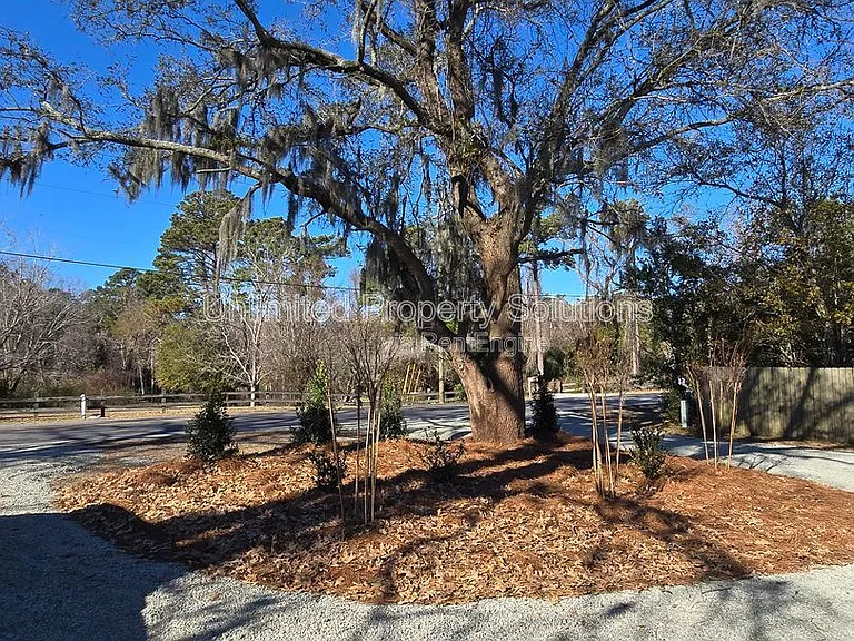 6405 Myrtle Grove Rd — Photo 38