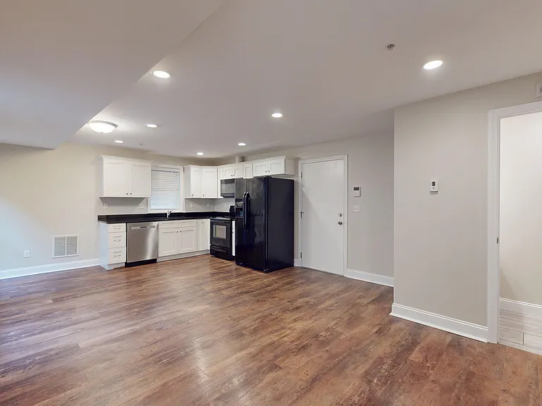60 Holworthy St #7 — Photo 7