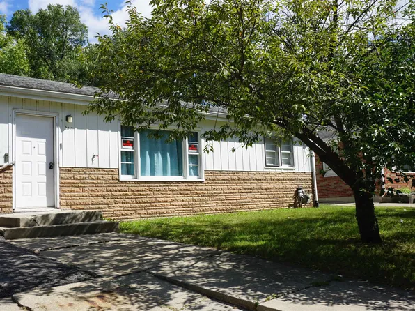 2610 18th St, Rockford, IL 61109