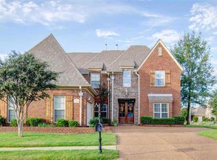 1488 Loughridge Ln, Collierville, TN 38017