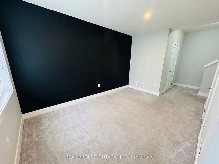 177 Edgevalley Rd #11 — Photo 2