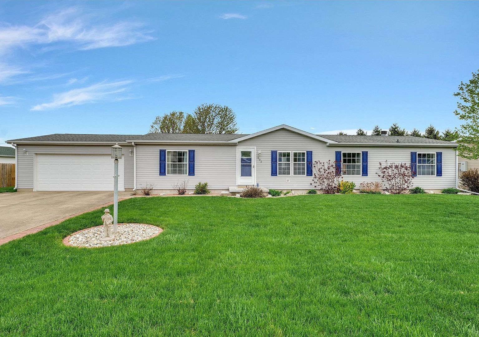 602 W Rhodes St, Thomasboro, IL 61878 Zillow