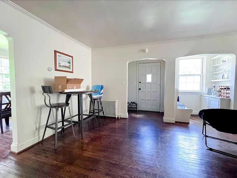 505 Valley Rd — Photo 9
