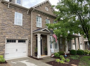 2017 Traemoor Village Dr, Nashville, TN 37209