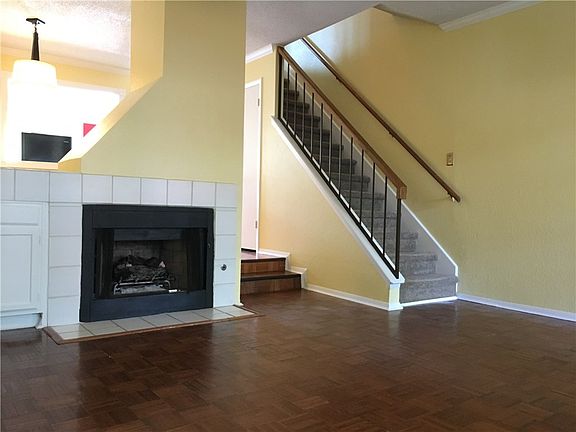 2nd image of 1411 Gracy Farms Ln APT 50