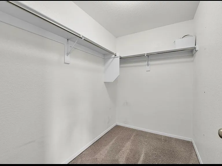 1170 S Kingfisher Ln — Photo 11