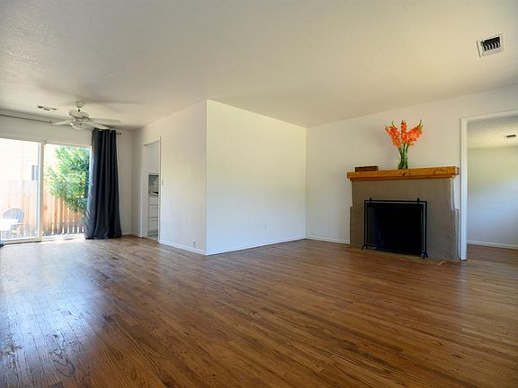 4th image of 6120 16th Ave
