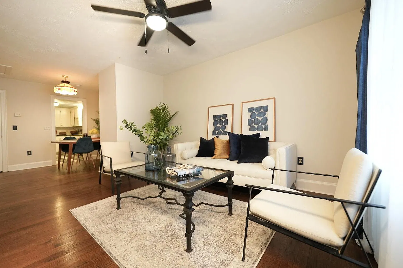 3 bed, 1218 sqft, $2,000 — Photo 3